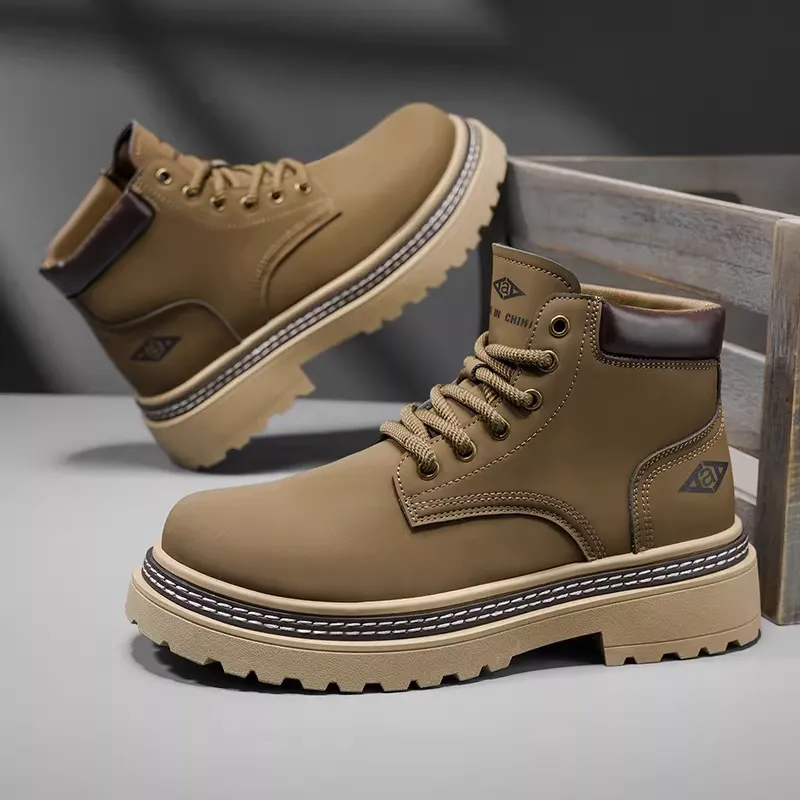 New Autumn and Winter Men's Shoes Leather Fashion Boots Waterproof Anti-Slip Rhubarb Boots Cross-Border Large Size